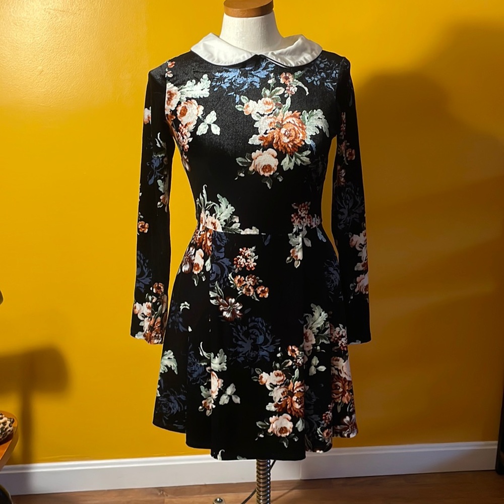 Floral king sleeve  mini dress
